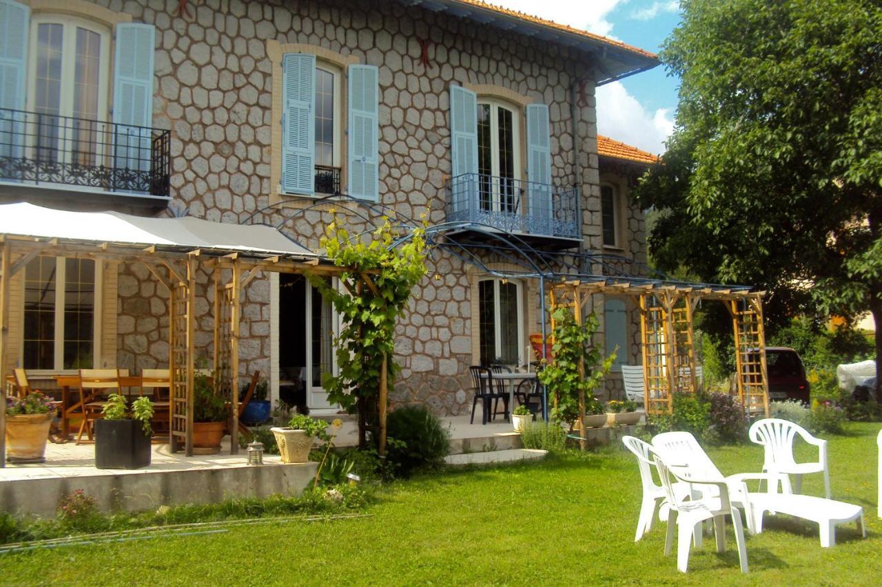 La Pierre Bleue / Chambres D'Hotes Saint-Martin-Vesubie Bagian luar foto